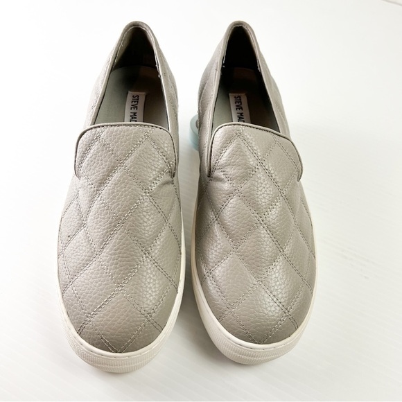 Steve Madden Sneaker Women's 9 Globe Grey Faux Leather Slip On Shoes - Picture 2 of 10
